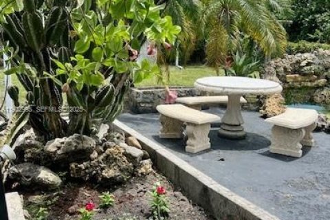 Villa ou maison à louer à Davie, Floride: 2 chambres, 79.34 m2 № 1976892 - photo 17