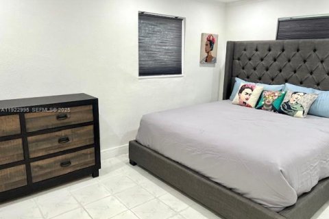 Villa ou maison à louer à Davie, Floride: 2 chambres, 79.34 m2 № 1976892 - photo 9