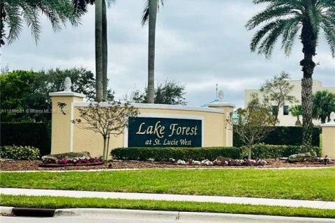 Casa en venta en Port St. Lucie, Florida, 3 dormitorios, 139.91 m2 № 1920262 - foto 1