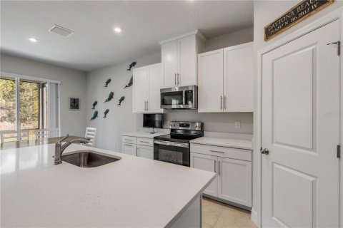 House in Daytona Beach, Florida 3 bedrooms, 168.62 sq.m. № 1718493 - photo 20