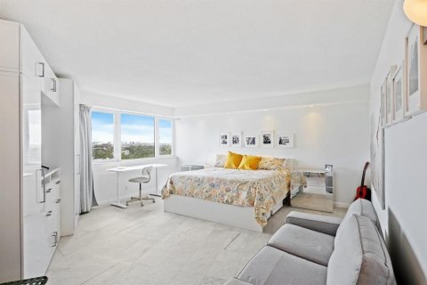 Condo in Fort Lauderdale, Florida, 2 bedrooms  № 2081664 - photo 16