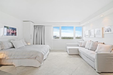Condo in Fort Lauderdale, Florida, 2 bedrooms  № 2081664 - photo 21