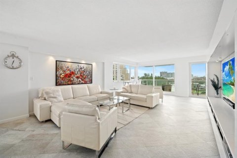 Condo in Fort Lauderdale, Florida, 2 bedrooms  № 2081664 - photo 7