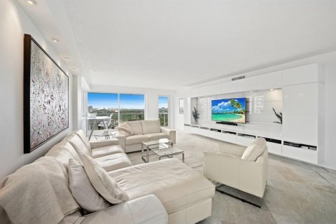 Condo in Fort Lauderdale, Florida, 2 bedrooms  № 2081664 - photo 6