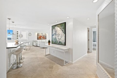 Condo in Fort Lauderdale, Florida, 2 bedrooms  № 2081664 - photo 3