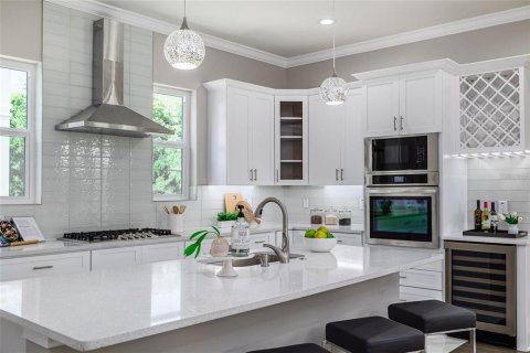Adosado en venta en Tampa, Florida, 4 dormitorios, 268.77 m2 № 2104510 - foto 3