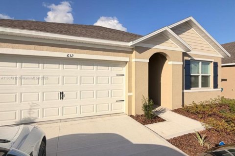 House in Lake Wales, Florida 3 bedrooms № 1967712