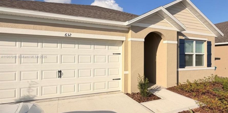 House in Lake Wales, Florida 3 bedrooms № 1967712