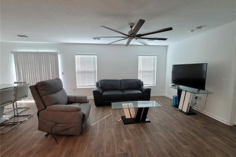 House in Palm Coast, Florida 4 bedrooms, 138.42 sq.m. № 2132723 - photo 12