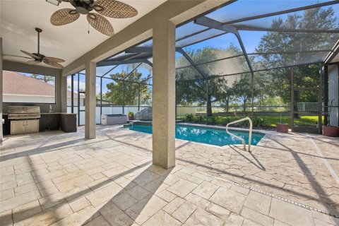 House in Spring Hill, Florida 5 bedrooms, 236.99 sq.m. № 2227667 - photo 22
