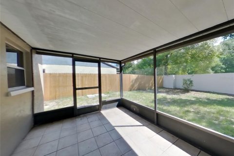 Casa en alquiler en Tampa, Florida, 3 dormitorios, 102.56 m2 № 1901681 - foto 16