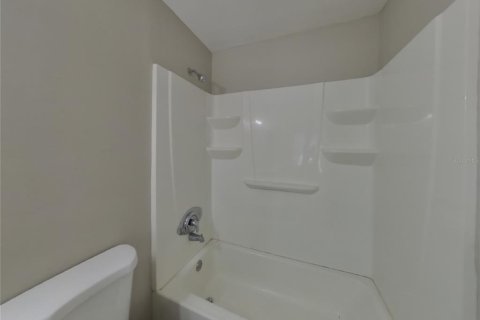 Casa en alquiler en Tampa, Florida, 3 dormitorios, 102.56 m2 № 1901681 - foto 9