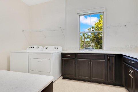 Casa en venta en Orlando, Florida, 3 dormitorios, 210.89 m2 № 1658336 - foto 21