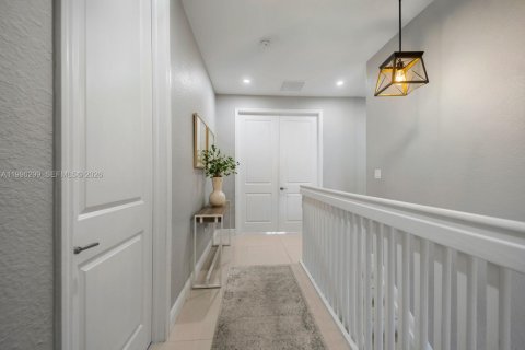 Casa en venta en Cutler Bay, Florida, 4 dormitorios, 286.88 m2 № 2058294 - foto 24