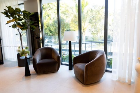 Снять в аренду кондоминиум в Бэл-Харбор, Флорида 2 спальни, № 2024747 - фото 10