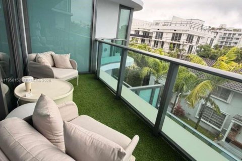 Снять в аренду кондоминиум в Бэл-Харбор, Флорида 2 спальни, № 2024747 - фото 21