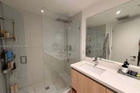 Снять в аренду кондоминиум в Бэл-Харбор, Флорида 2 спальни, № 2024747 - фото 19