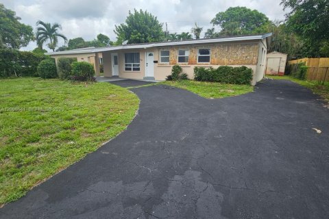Villa ou maison à vendre à Lauderhill, Floride: 5 chambres, 132.85 m2 № 2390178 - photo 23