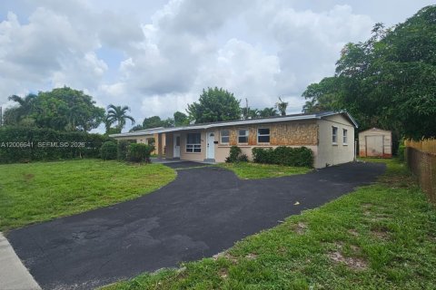 Villa ou maison à vendre à Lauderhill, Floride: 5 chambres, 132.85 m2 № 2390178 - photo 24