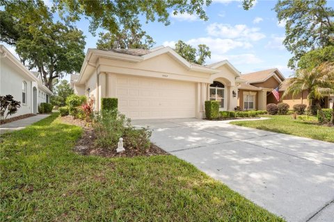House in Brooksville, Florida 3 bedrooms, 188.96 sq.m. № 1631693 - photo 3