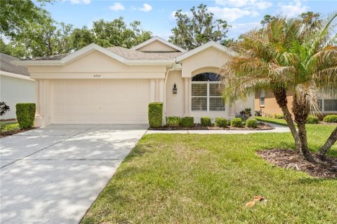 House in Brooksville, Florida 3 bedrooms, 188.96 sq.m. № 1631693 - photo 2