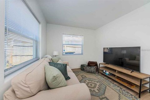 Villa ou maison à louer à Clearwater, Floride: 1 chambre, 82.13 m2 № 2426859 - photo 5