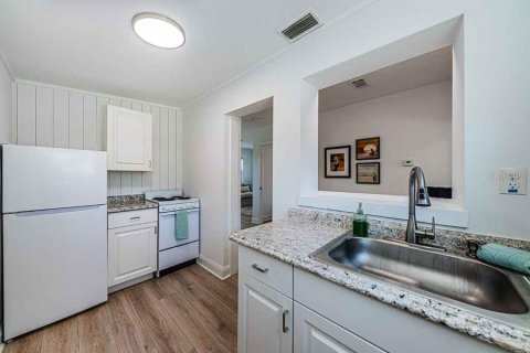 Villa ou maison à louer à Clearwater, Floride: 1 chambre, 82.13 m2 № 2426859 - photo 15
