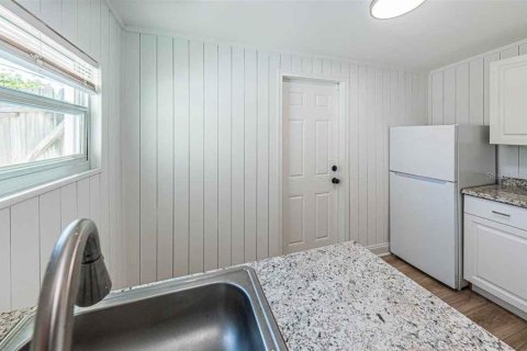 Villa ou maison à louer à Clearwater, Floride: 1 chambre, 82.13 m2 № 2426859 - photo 16