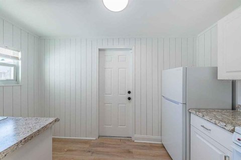 Villa ou maison à louer à Clearwater, Floride: 1 chambre, 82.13 m2 № 2426859 - photo 17