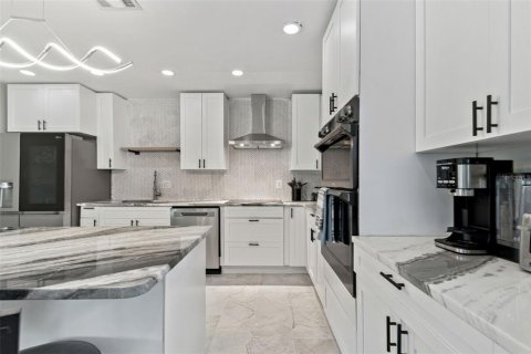 Casa en venta en Clearwater, Florida, 4 dormitorios, 160.07 m2 № 2211316 - foto 20