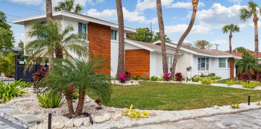 Casa en Clearwater, Florida 4 dormitorios, 160.07 m2 № 2211316