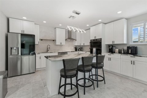 Casa en venta en Clearwater, Florida, 4 dormitorios, 160.07 m2 № 2211316 - foto 15