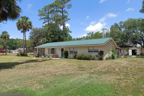 Casa en Crystal River, Florida 3 dormitorios, 135.27 m2 № 2155220