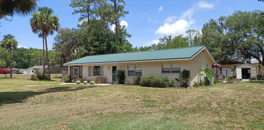 Casa en Crystal River, Florida 3 dormitorios, 135.27 m2 № 2155220