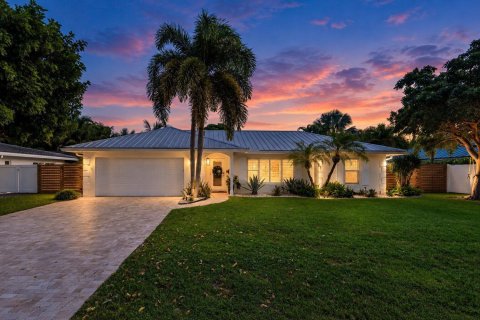 Villa ou maison à Boca Raton, Floride 4 chambres, 143.81 m2 № 2432967