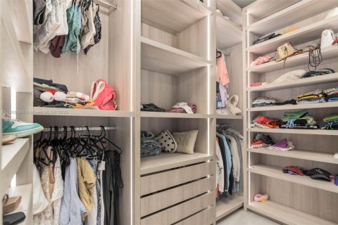 Condominio en alquiler en Aventura, Florida, 4 dormitorios, 329.15 m2 № 1965096 - foto 17