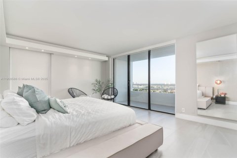 Condominio en alquiler en Aventura, Florida, 4 dormitorios, 329.15 m2 № 1965096 - foto 13