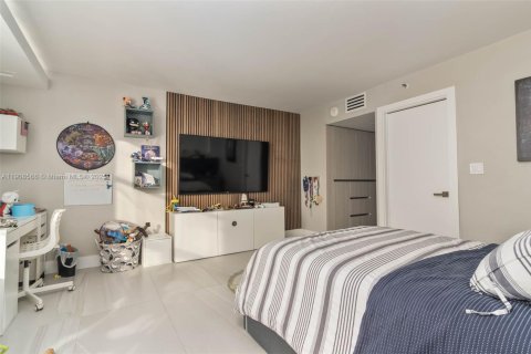 Condominio en alquiler en Aventura, Florida, 4 dormitorios, 329.15 m2 № 1965096 - foto 27