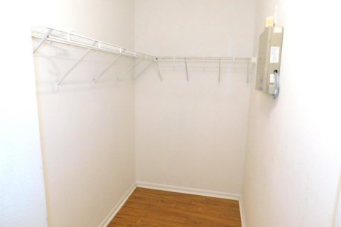 Condo in West Palm Beach, Florida, 2 bedrooms  № 2169669 - photo 8