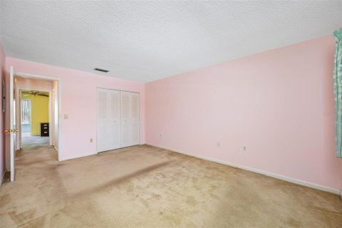 Condo in Saint Petersburg, Florida, 2 bedrooms  № 1363411 - photo 29