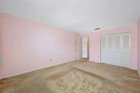 Condo in Saint Petersburg, Florida, 2 bedrooms  № 1363411 - photo 28