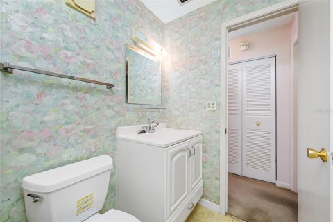 Condo in Saint Petersburg, Florida, 2 bedrooms  № 1363411 - photo 25