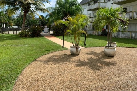 Copropriété à louer à Miami, Floride: 1 chambre, 68.75 m2 № 1966411 - photo 21