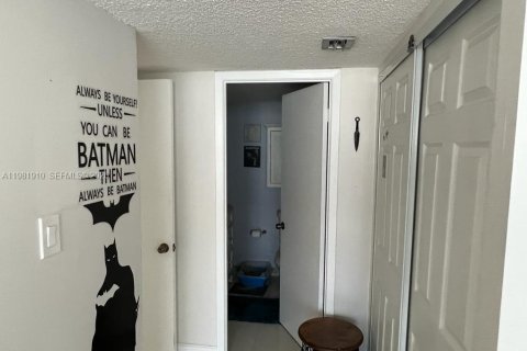 Copropriété à louer à Aventura, Floride: 3 chambres, 145.39 m2 № 2043172 - photo 12