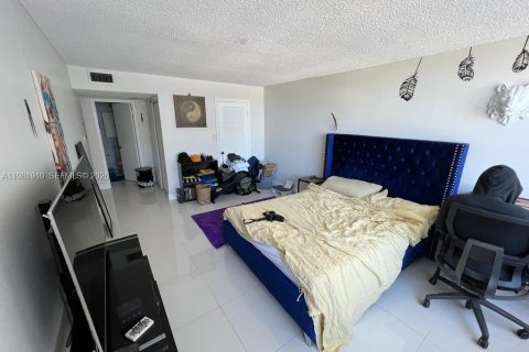 Copropriété à louer à Aventura, Floride: 3 chambres, 145.39 m2 № 2043172 - photo 9