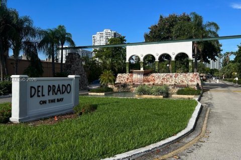 Copropriété à louer à Aventura, Floride: 3 chambres, 145.39 m2 № 2043172 - photo 3