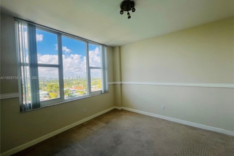 Copropriété à louer à Miami Beach, Floride: 2 chambres, 110.55 m2 № 1984091 - photo 11