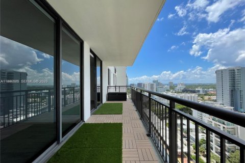Кондоминиум с 1 спальней в Майами, Флорида № 2067743