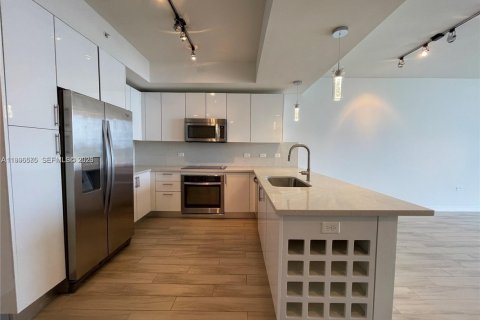 Купить кондоминиум в Майами, Флорида 1 спальня, 76.09м2, № 2067743 - фото 12