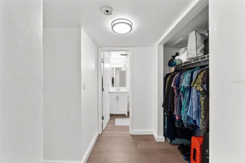 Copropriété à vendre à Clearwater, Floride: 2 chambres, 77.11 m2 № 1917020 - photo 17